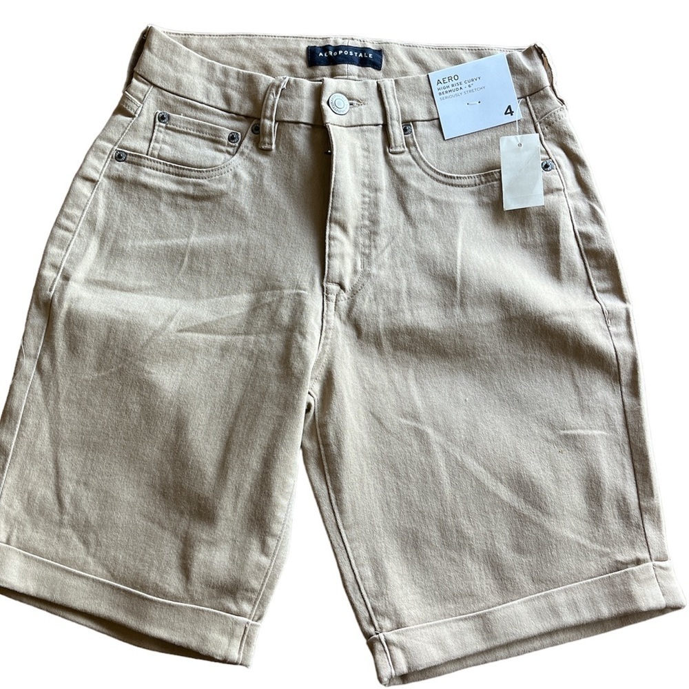NWT Aeropostale high-rise curvy bermuda shorts 6 inch stretchy size 4 khaki